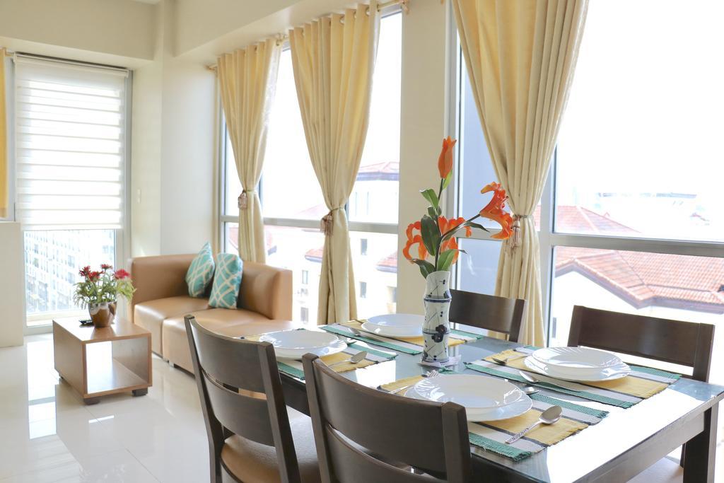Sarasota Residential Resort Манила Экстерьер фото